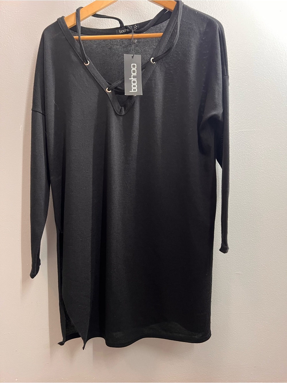 Boohoo Black V-Neck Tunic with Eyelet Tie
